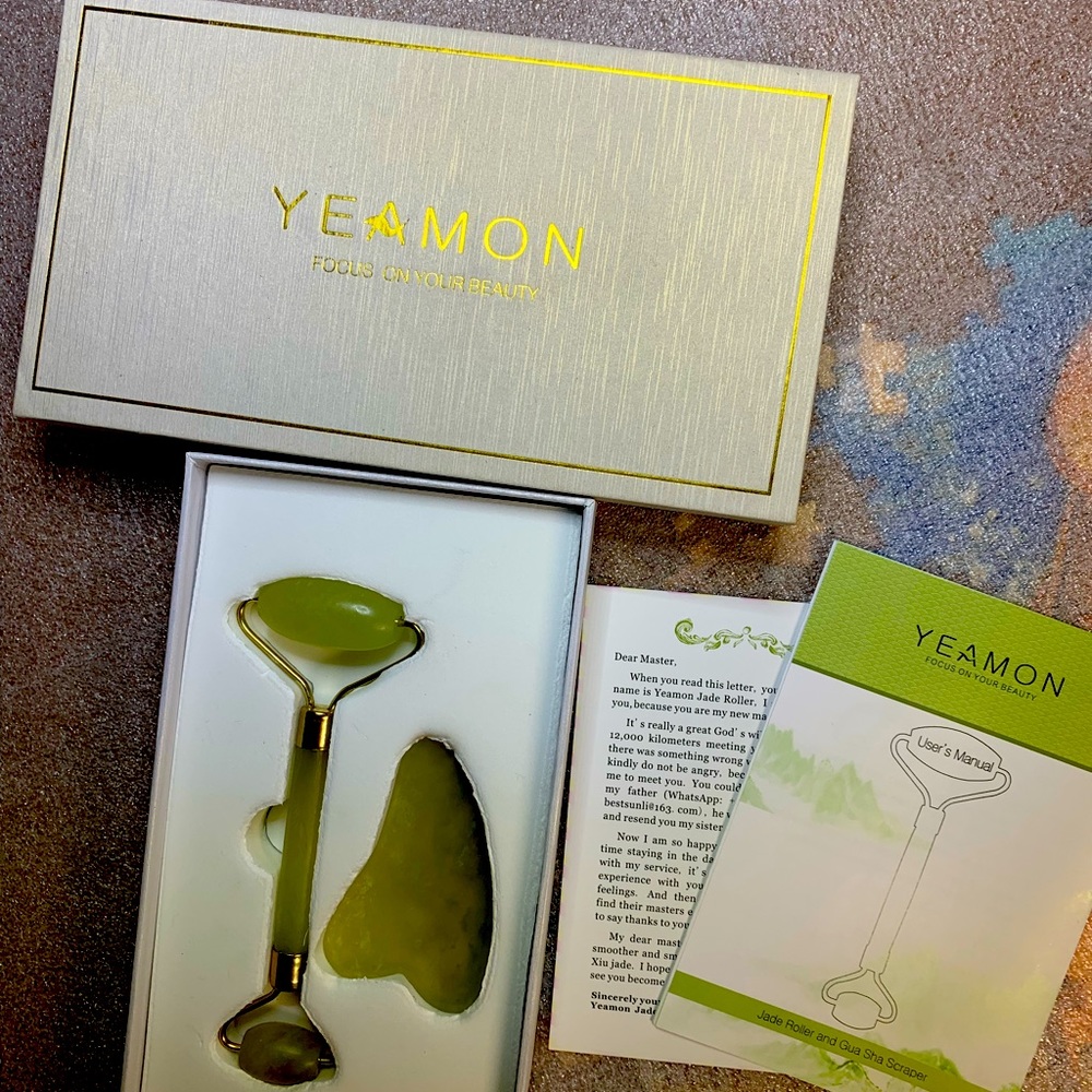 YEAMON Jade Face Roller & Gus Sha Set